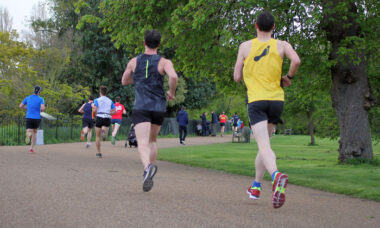 personas corriendo