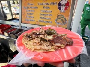 tacos en el mercado de jamaica